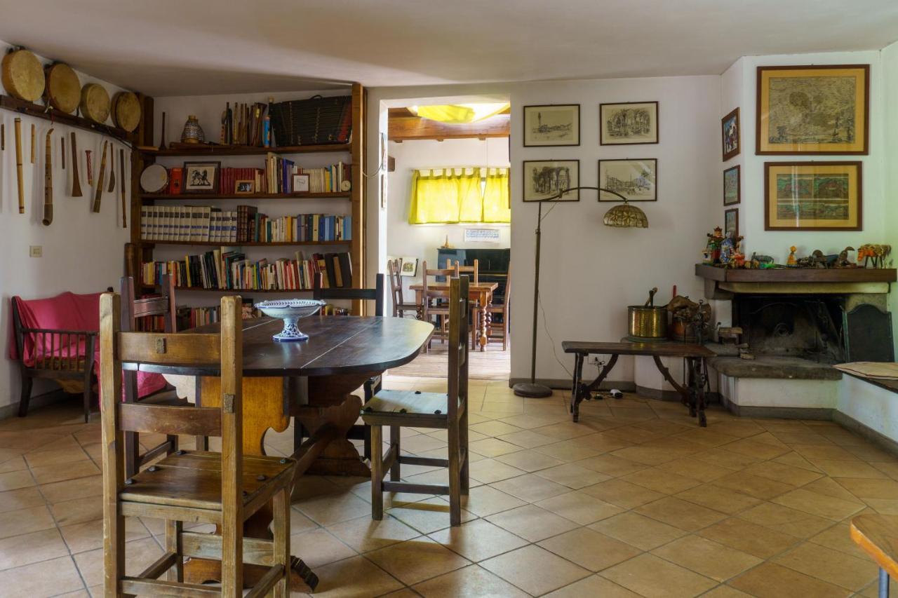 הוילה Campoleone Country House Tra Lago E Mare A Sud Di Roma מראה חיצוני תמונה